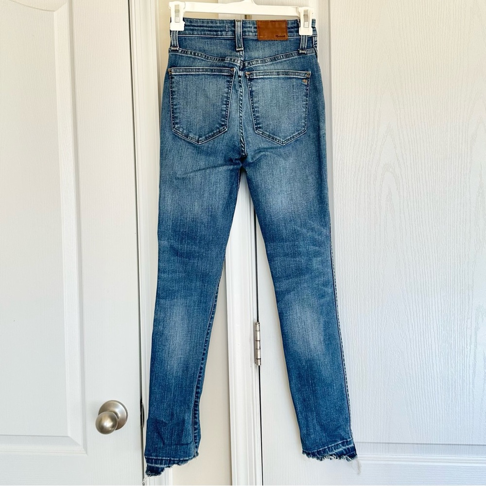 Madewell Curvy High Waist Skinny Medium Wash Jeans - Picture 2 of 9